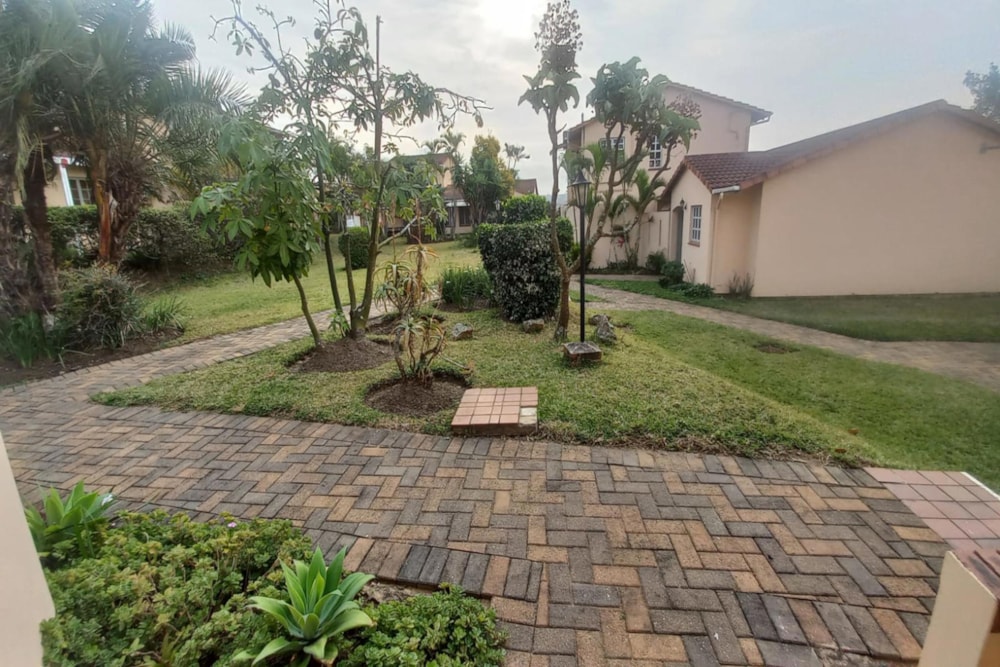 Townhouse to rent in Sherwood, Westville - 1WP1731981
