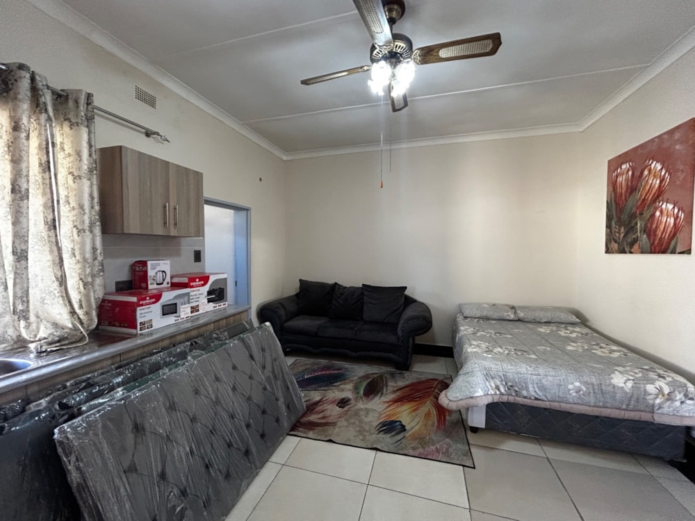 Apartment to rent in Kimberley - 1KJ1747813