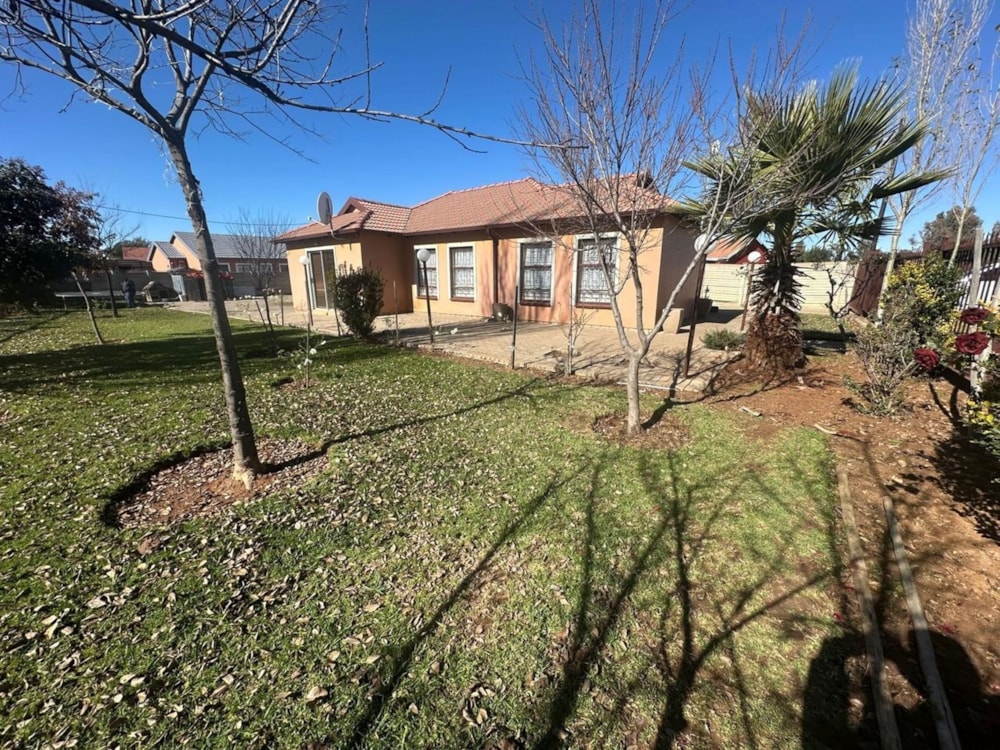 House for sale in Bloemspruit - 1BX1748957 House for sale in Bloemspruit - 1BX1748957