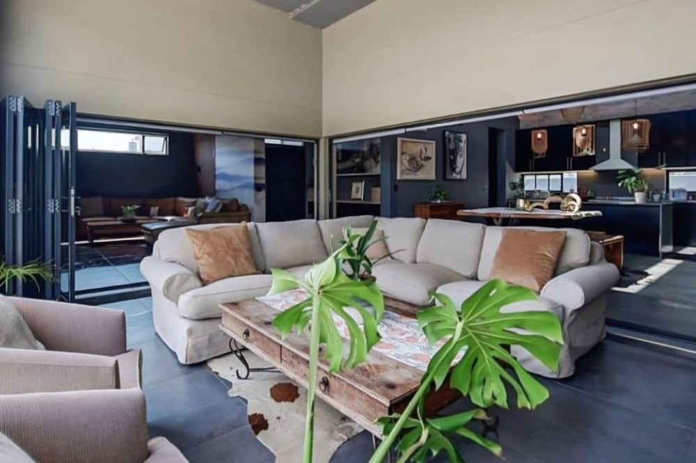 House for sale in Sandown, Blouberg - 1TV1748240 House for sale in Sandown, Blouberg - 1TV1748240