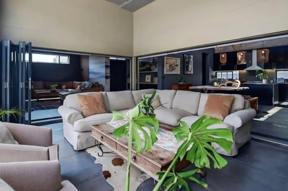 House for sale in Sandown, Blouberg - 1TV1748240 House for sale in Sandown, Blouberg - 1TV1748240