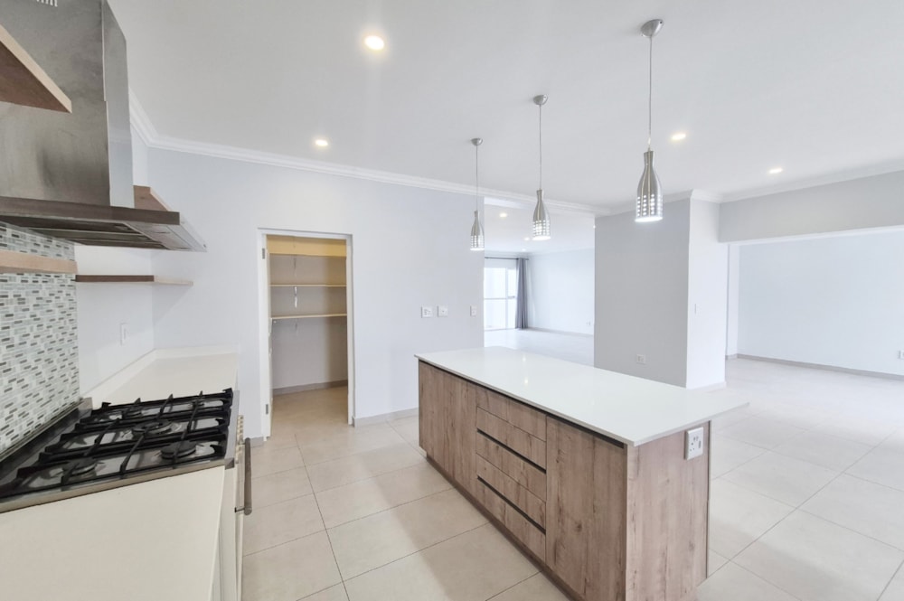 House for sale in Sandown, Blouberg - 1TV1748117