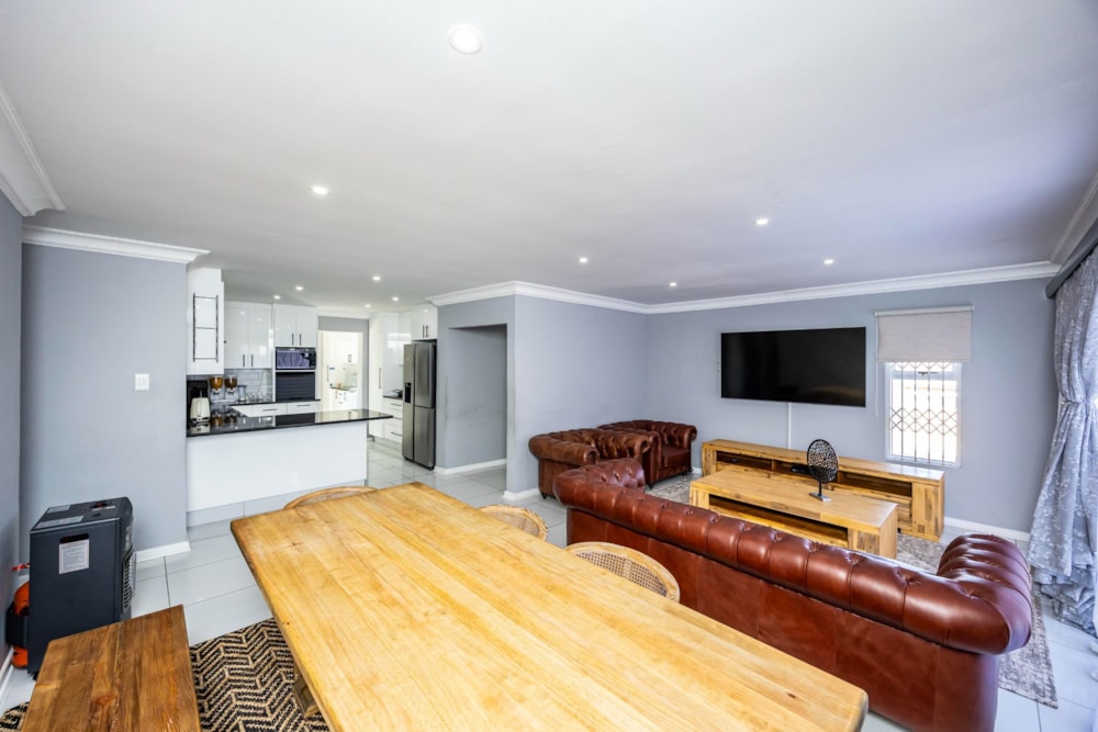 Townhouse for sale in Gonubie - 1EZ1747940