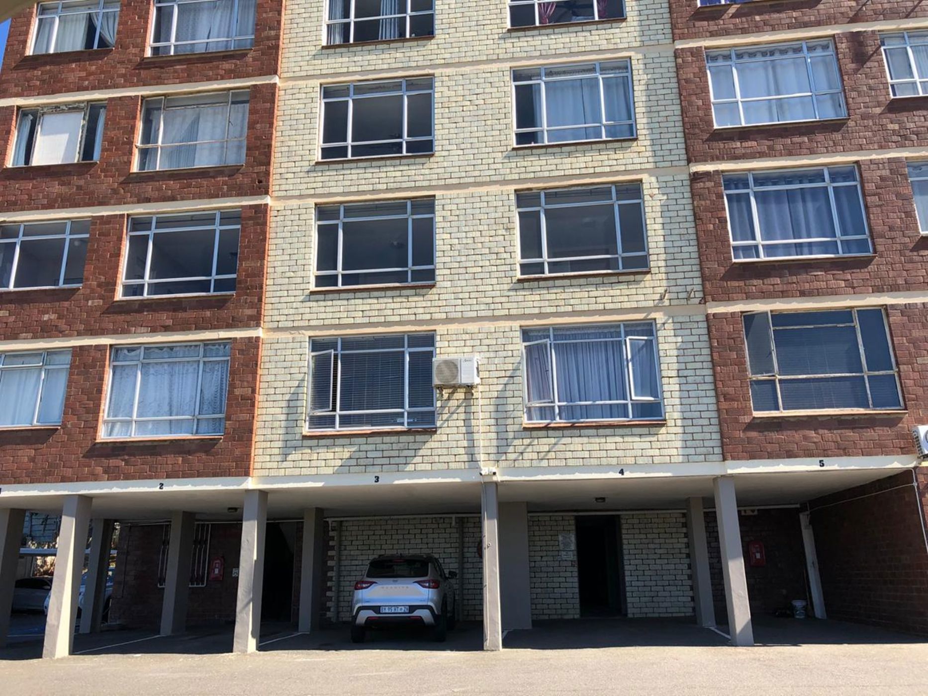 Apartment to rent in Morningside, Durban - 1DBN1749309