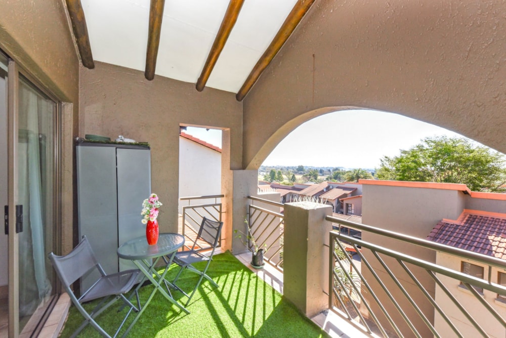 Apartment for sale in Fourways Area - FW1749581 Apartment for sale in Fourways Area - FW1749581