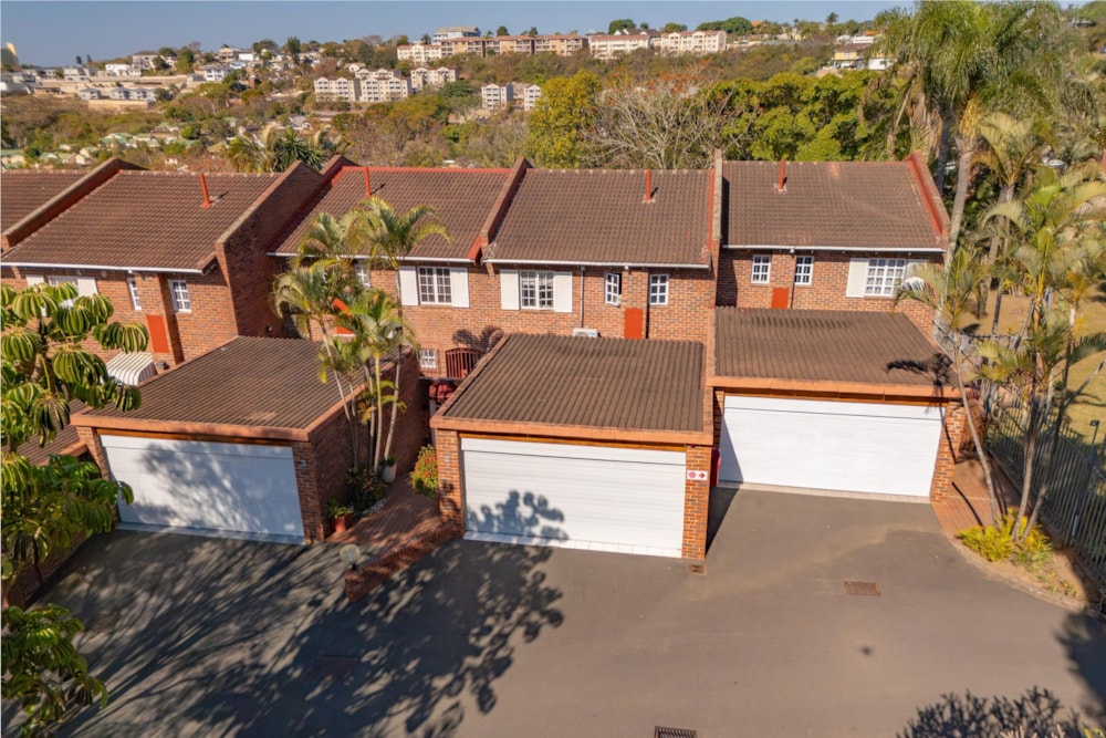 Townhouse for sale in Sherwood, Westville - 1WP1750037 Townhouse for sale in Sherwood, Westville - 1WP1750037