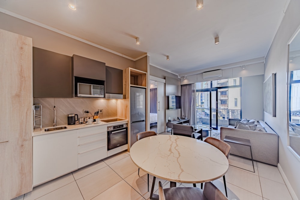 Apartment for sale in Menlyn - PT1746812