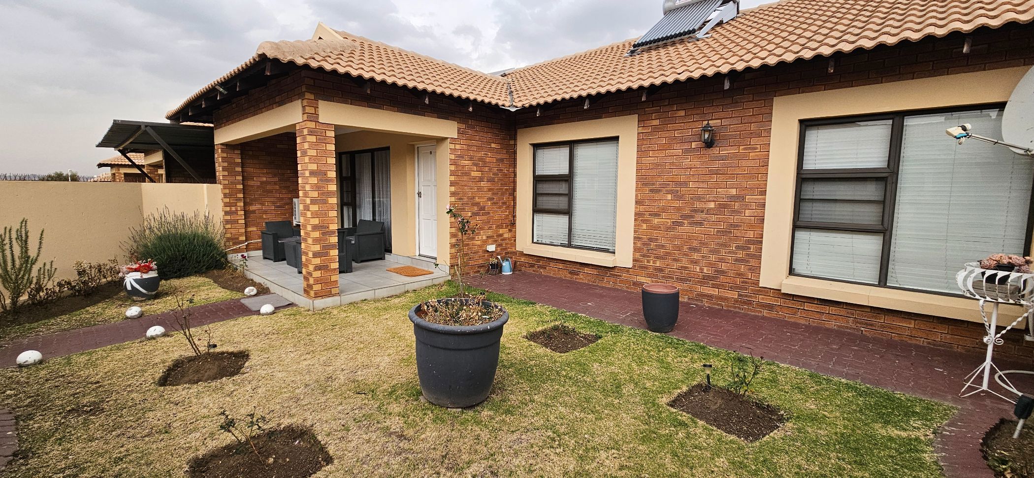 Townhouse for sale in Helderwyk Estate - 1BJ1748512