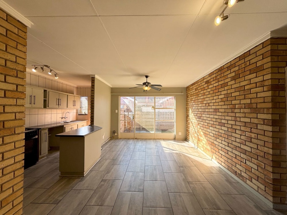 Townhouse for sale in Hospitaalpark - 1BX1747873 Townhouse for sale in Hospitaalpark - 1BX1747873