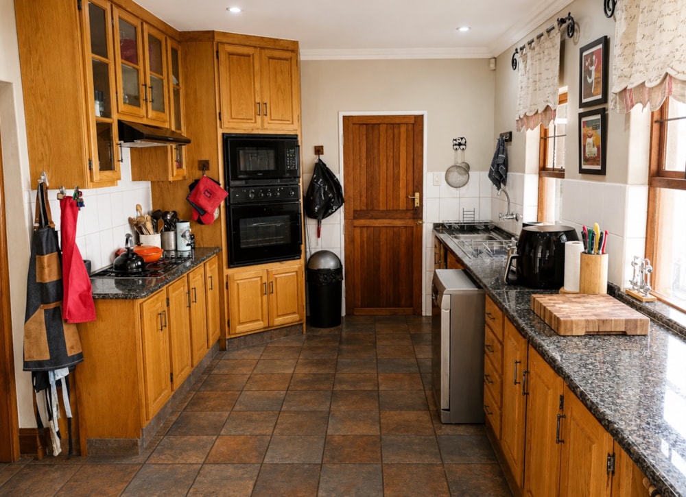 House for sale in Protea Park, Rustenburg - 1RU1750682 House for sale in Protea Park, Rustenburg - 1RU1750682