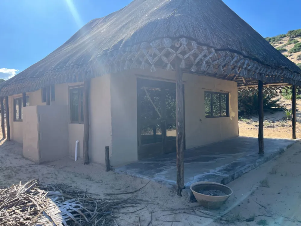 Beach bungalow for sale in Dongane, Mozambique - 3MQ1684325 Beach bungalow for sale in Dongane, Mozambique - 3MQ1684325