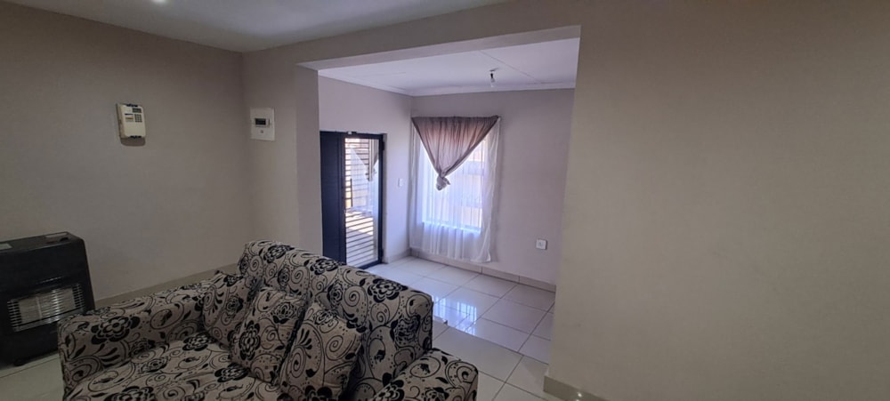 Double-storey house for sale in Mineralia - 1MD1749350