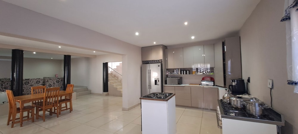 Double-storey house for sale in Mineralia - 1MD1749350