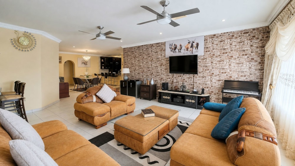 House for sale in Uvongo - 1PSH1748982 House for sale in Uvongo - 1PSH1748982