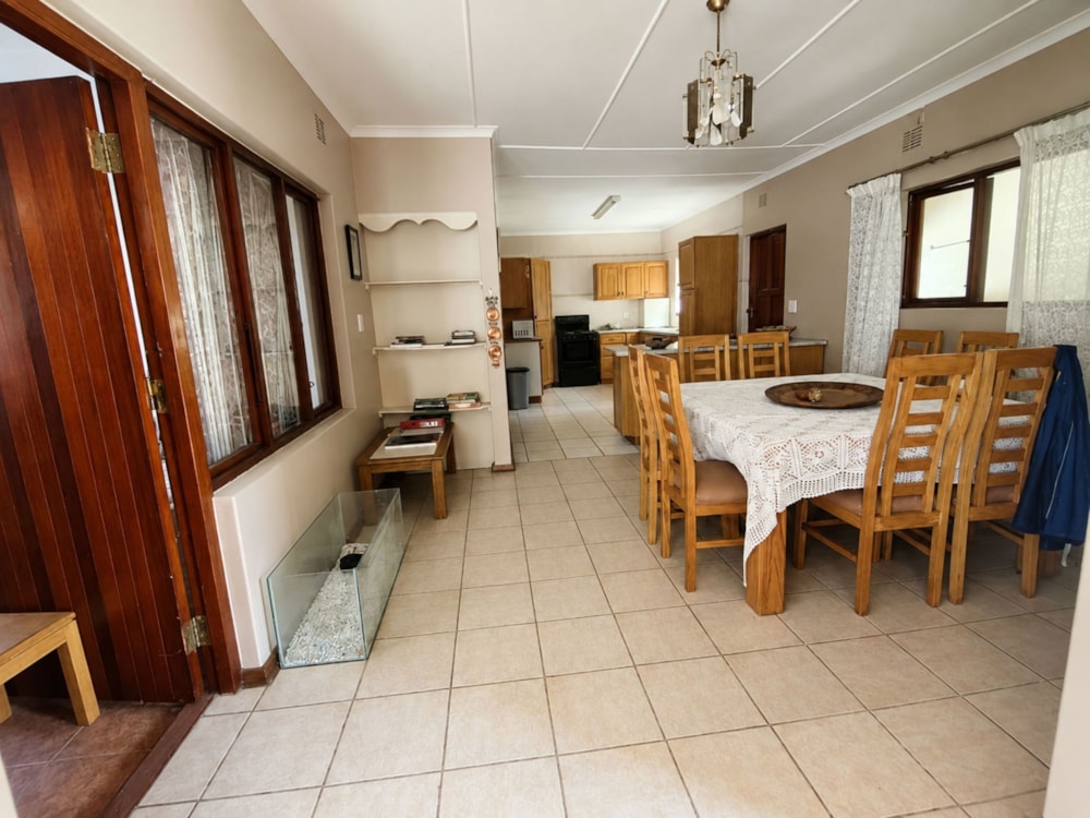 House for sale in Sunwich Port, Port Shepstone - 1PSH1749039 House for sale in Sunwich Port, Port Shepstone - 1PSH1749039