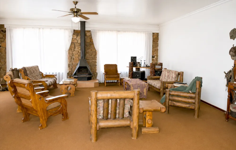 Smallholding for sale in Kroondal - 1RU1686105 Smallholding for sale in Kroondal - 1RU1686105