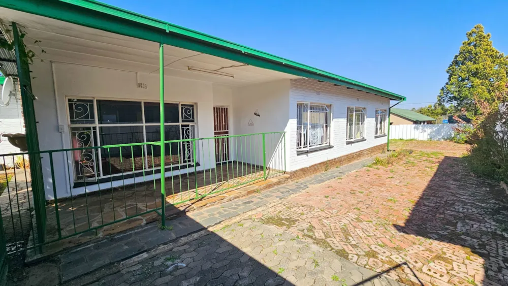 House for sale in Uitsig, Bloemfontein - 1BX1749094 House for sale in Uitsig, Bloemfontein - 1BX1749094