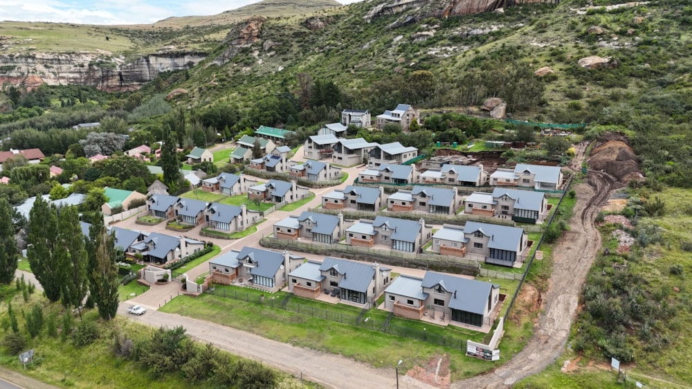 Townhouse for sale in Clarens - 1CS1694701 Townhouse for sale in Clarens - 1CS1694701