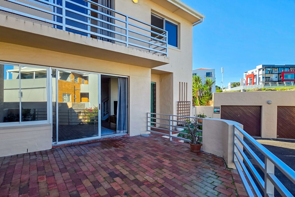 Townhouse for sale in Bloubergrant - 1TV1745781 Townhouse for sale in Bloubergrant - 1TV1745781