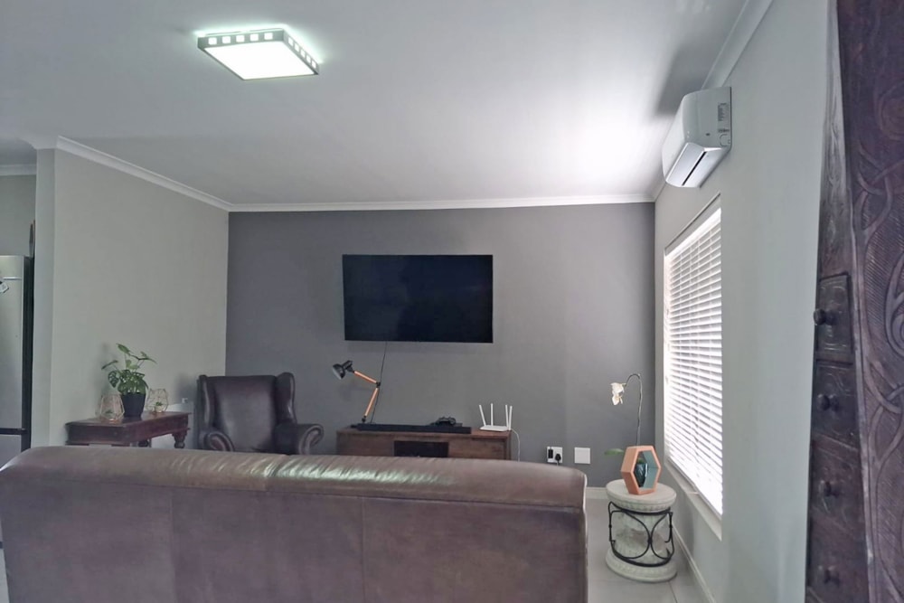 Security complex home for sale in Parklands North - 1TV1749286