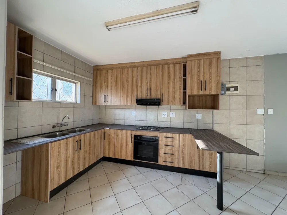 Apartment to rent in Veldenvlei - 1RY1749821 Apartment to rent in Veldenvlei - 1RY1749821