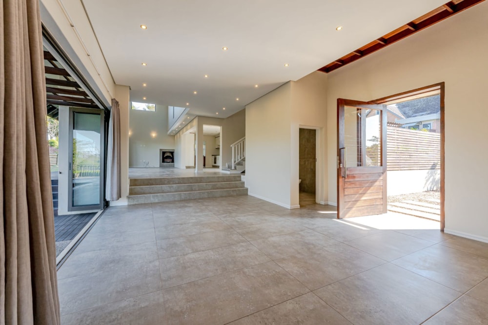 Golf estate house for sale in Cotswold Downs Estate - 1KF1748026