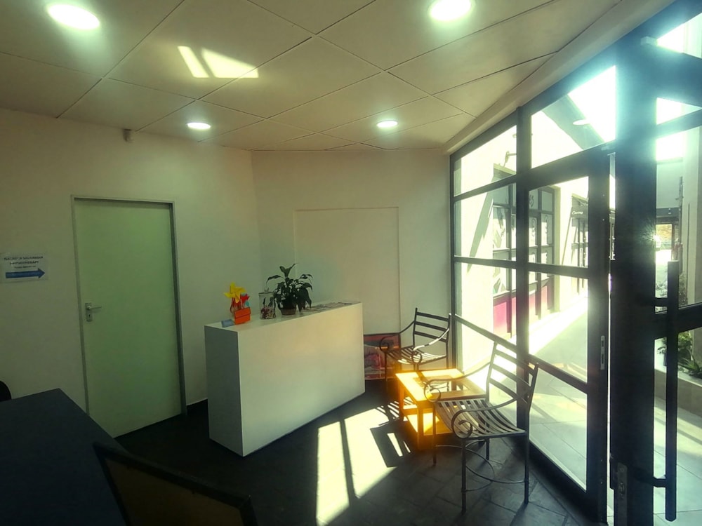 Commercial retail property to rent in Raceview - 1GV1749921 Commercial retail property to rent in Raceview - 1GV1749921