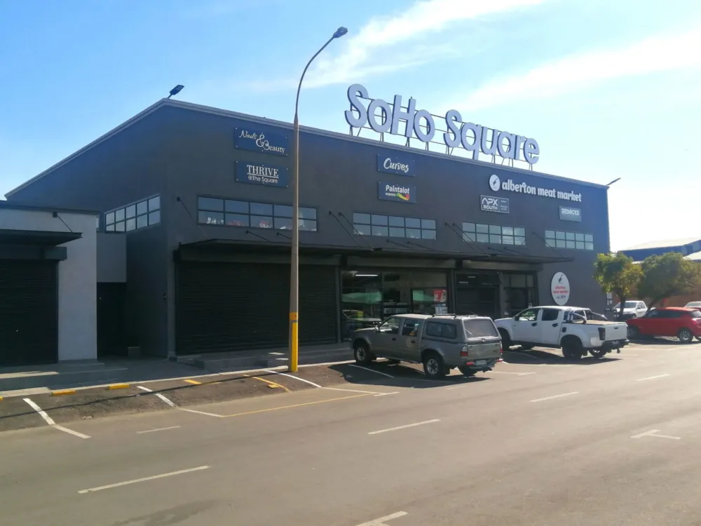 Commercial retail property to rent in Raceview - 1GV1749921 Commercial retail property to rent in Raceview - 1GV1749921
