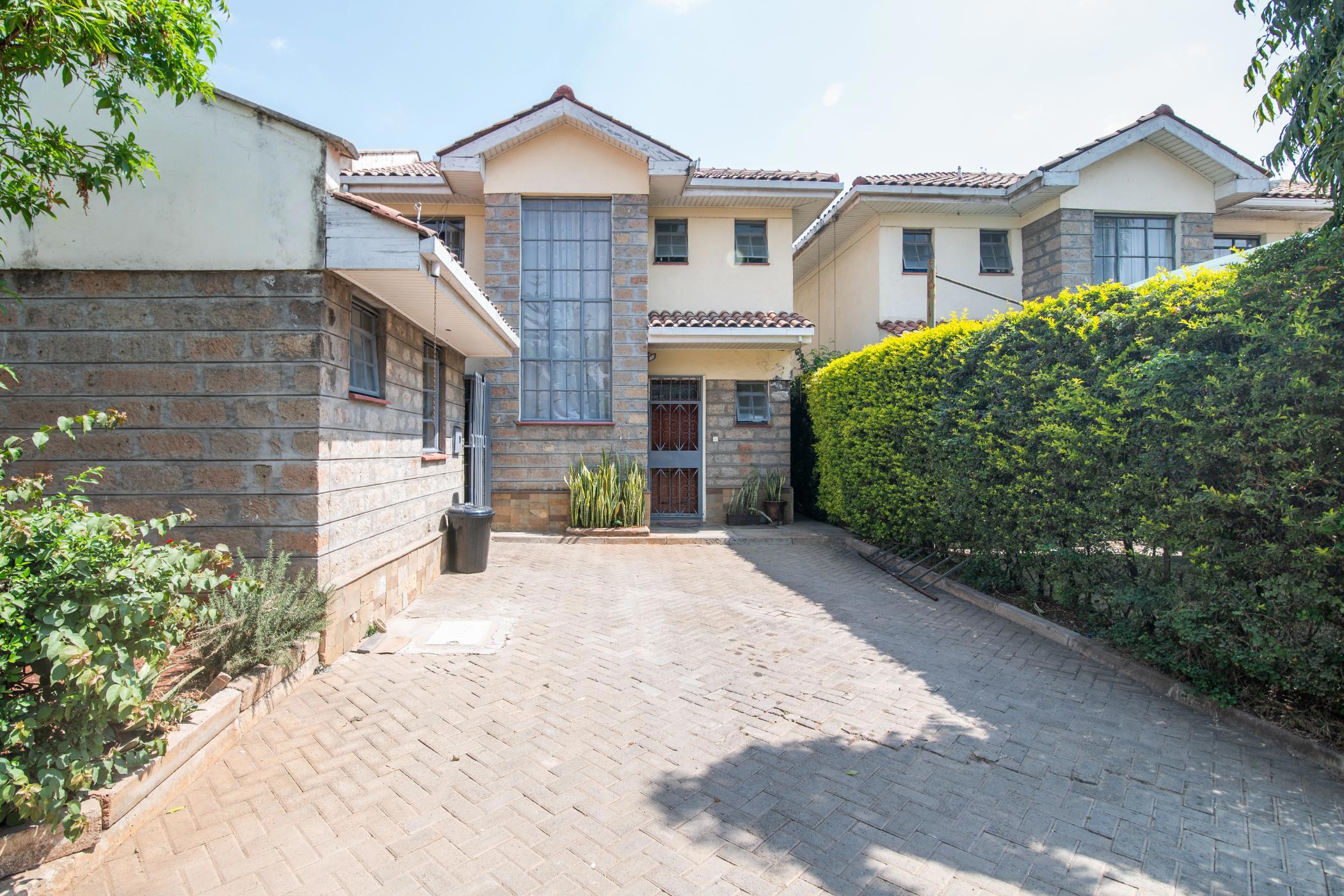 House for sale in Athi River, Kenya - 3KE1740362