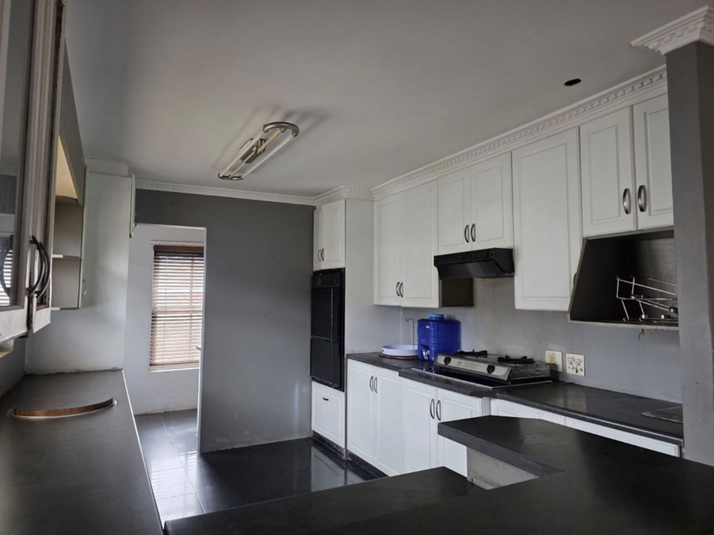 House for sale in Westgate, Mitchells Plain - 1MN1748259 House for sale in Westgate, Mitchells Plain - 1MN1748259