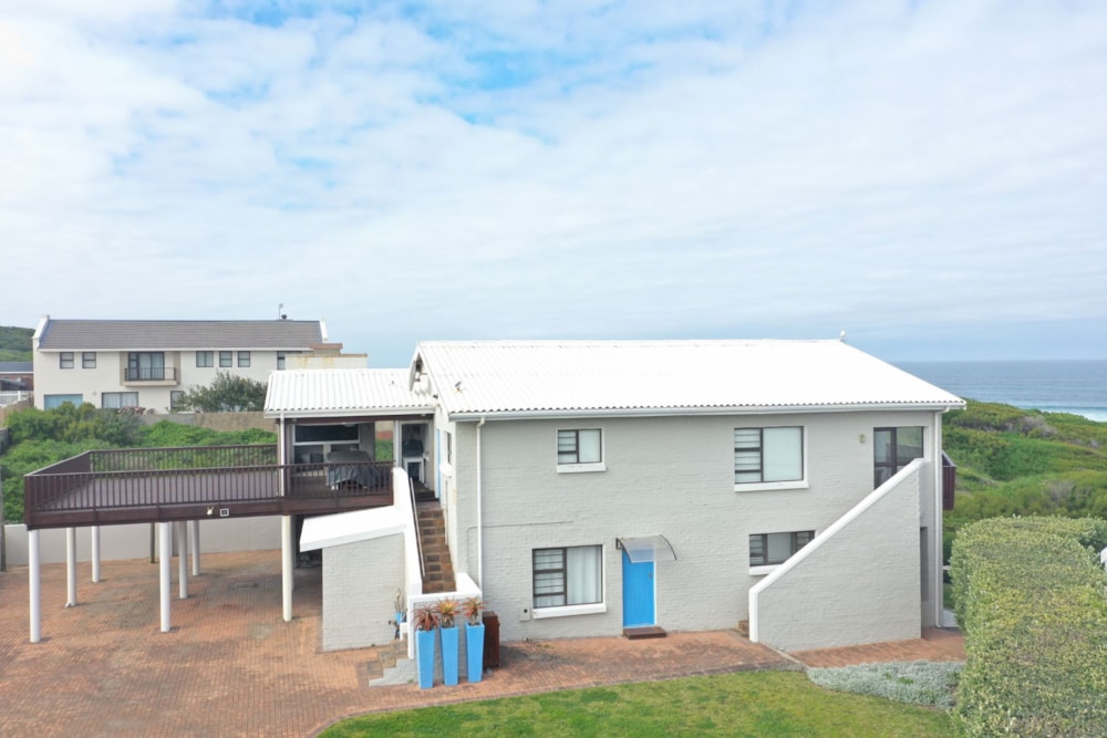 Double-storey house for sale in Oyster Bay, Eastern Cape - 1SA1741885