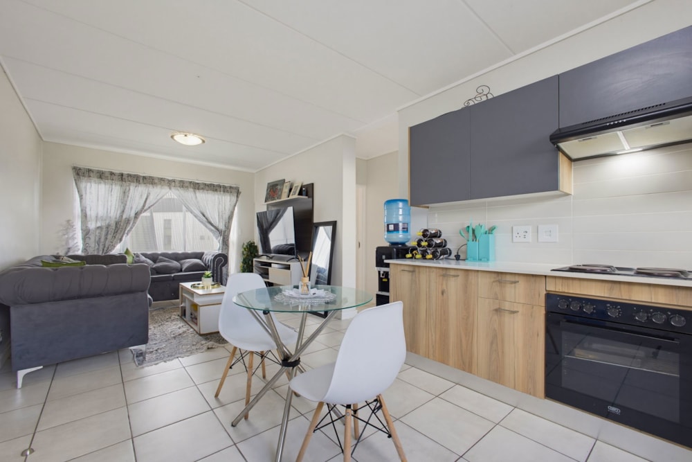 Apartment for sale in Linbro Park AH - HP1748204 Apartment for sale in Linbro Park AH - HP1748204