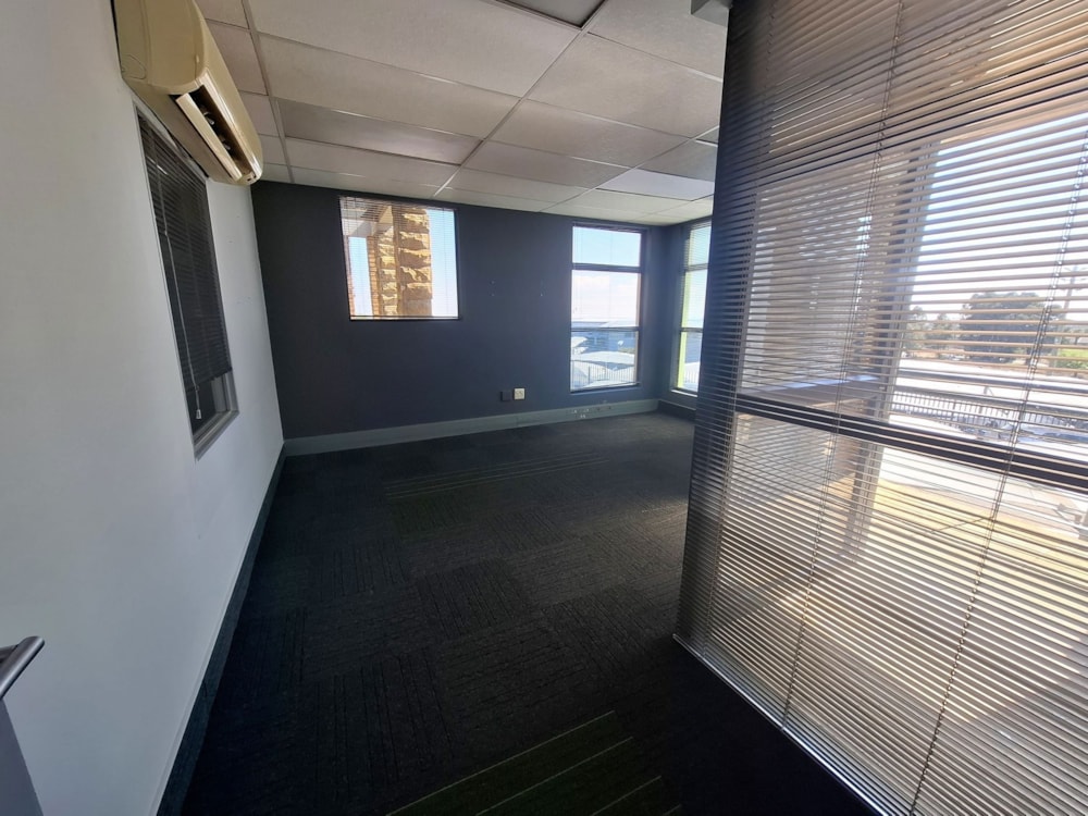Commercial office to rent in Langenhovenpark - 1BX1744027 Commercial office to rent in Langenhovenpark - 1BX1744027