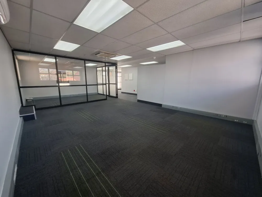 Commercial office to rent in Langenhovenpark - 1BX1744027