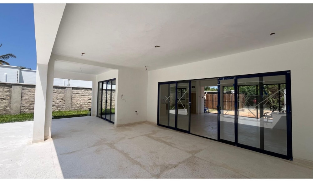 House for sale in Galu, Kenya - 3KE1749731 House for sale in Galu, Kenya - 3KE1749731