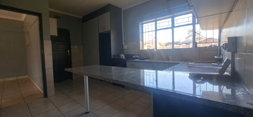 House to rent in  Vanderbijlpark SW 5 - 1VT1753908