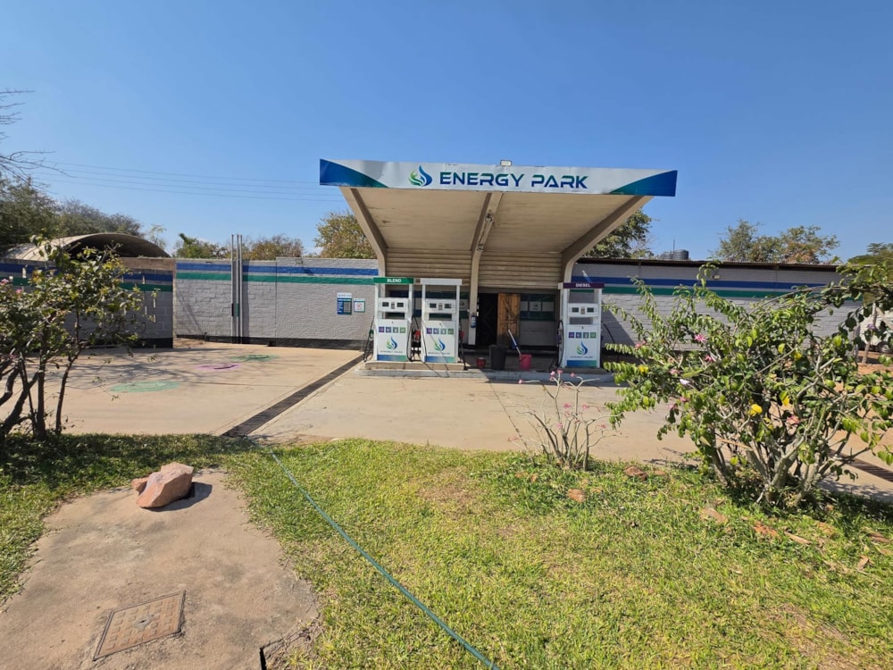 Commercial retail property for sale in Beitbridge, Zimbabwe - 3ZB1745939 Commercial retail property for sale in Beitbridge, Zimbabwe - 3ZB1745939