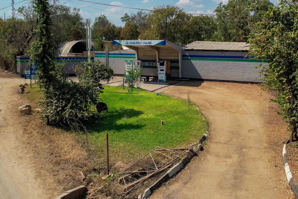 Commercial retail property for sale in Beitbridge, Zimbabwe - 3ZB1745939 Commercial retail property for sale in Beitbridge, Zimbabwe - 3ZB1745939