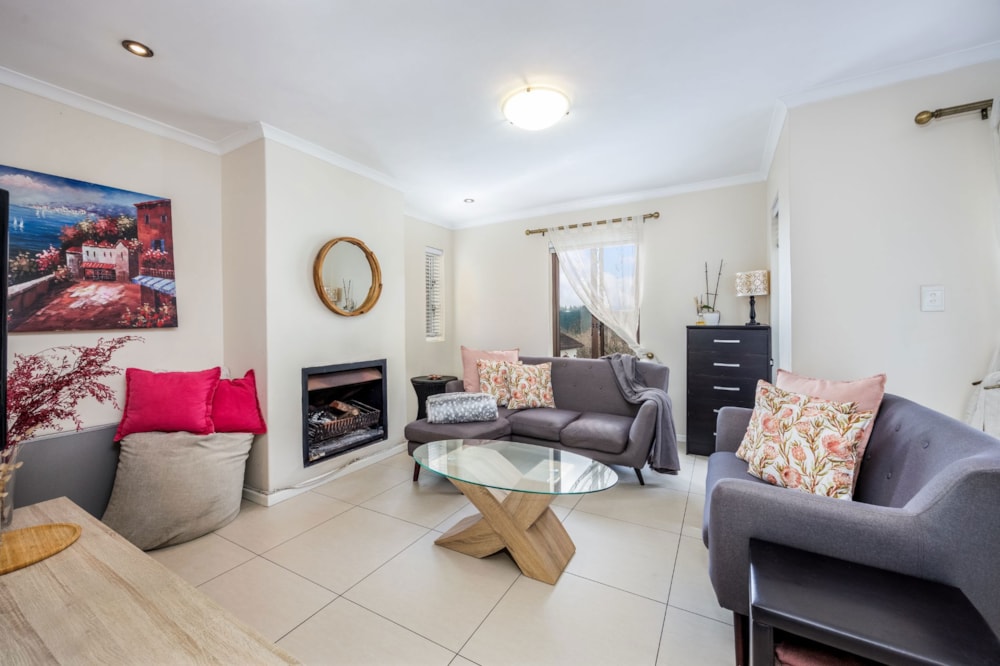 Double-storey apartment for sale in Rosendal, Bellville - Eversdal Surrounds - DBV1748006 Double-storey apartment for sale in Rosendal, Bellville - Eversdal Surrounds - DBV1748006