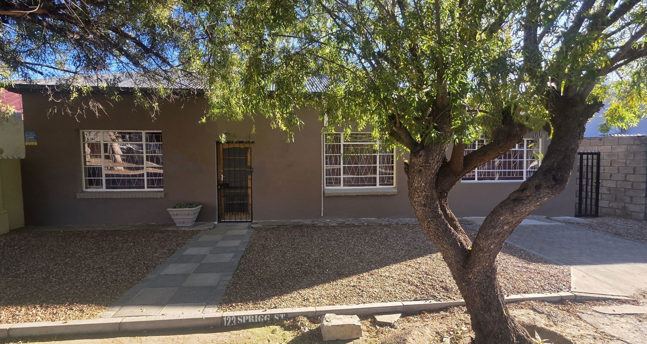 House for sale in Cradock - 1KK1746426
