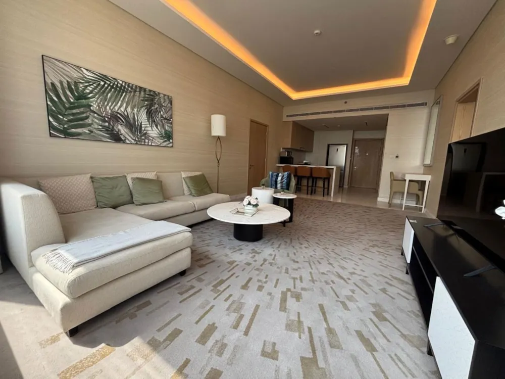 Apartment to rent in The Palm Tower, United Arab Emirates - 5DB1747151