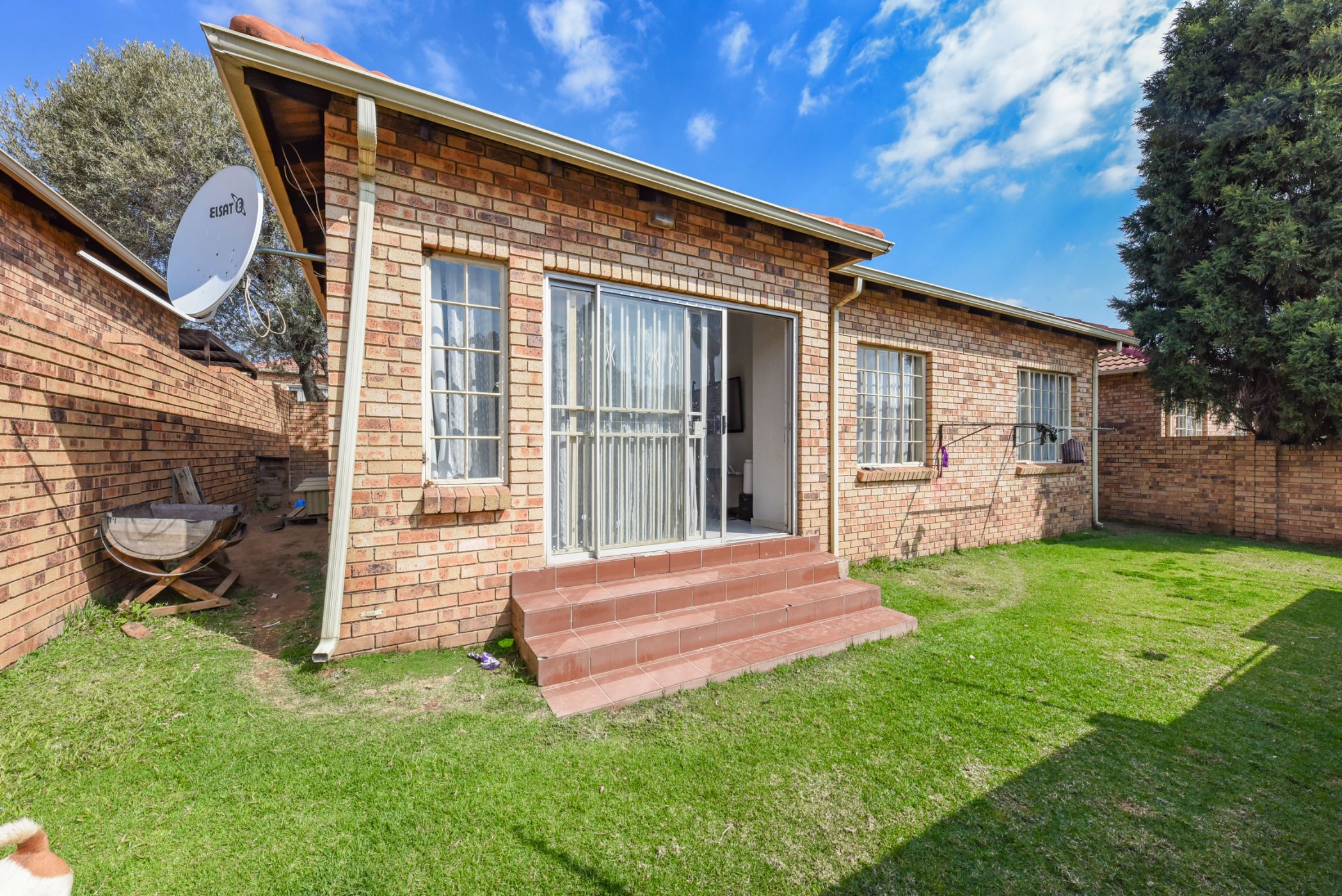 Townhouse for sale in North Riding - FW1749325