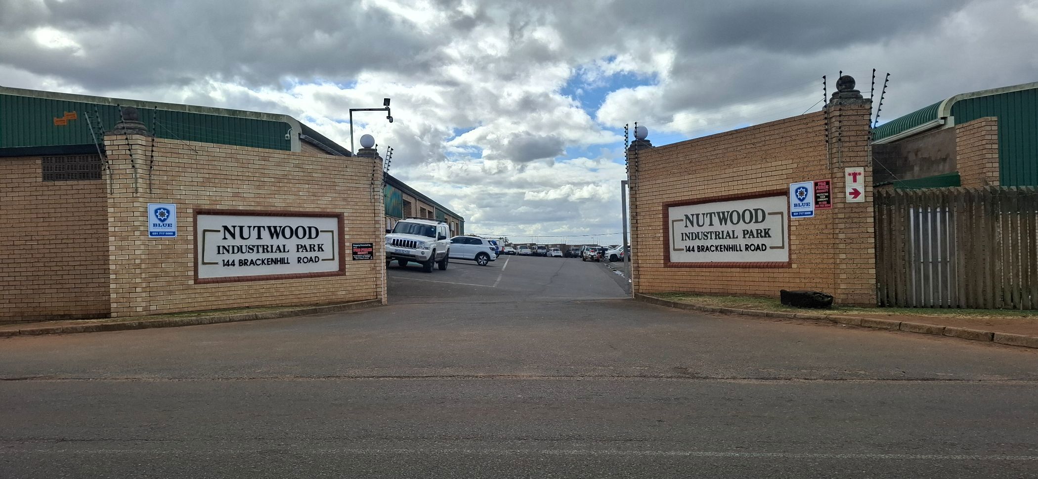 Commercial industrial property to rent in Waterfall, Upper Highway - 1KF1747524
