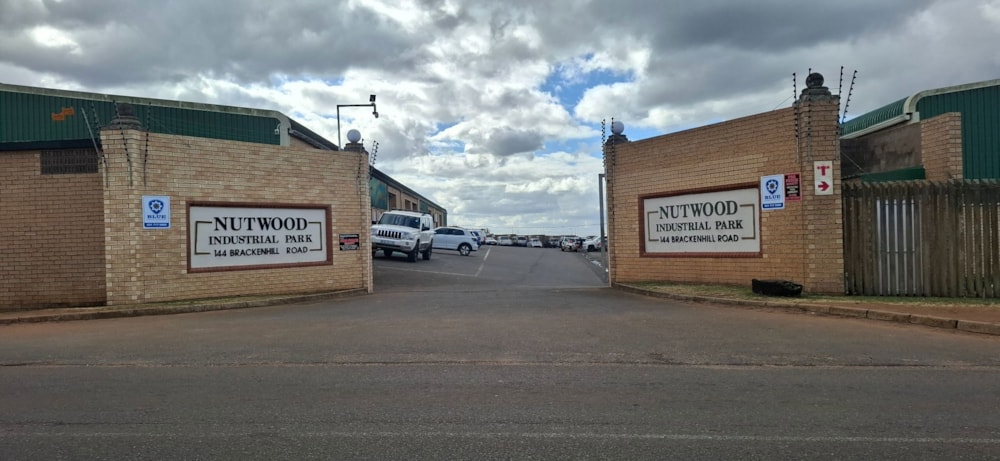 Commercial industrial property to rent in Waterfall, Upper Highway - 1KF1747524