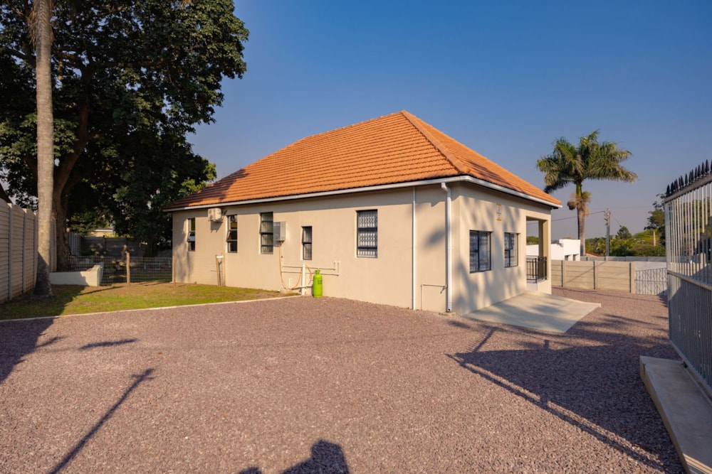 House for sale in Malvern, Queensburgh - 1WP1748438 House for sale in Malvern, Queensburgh - 1WP1748438