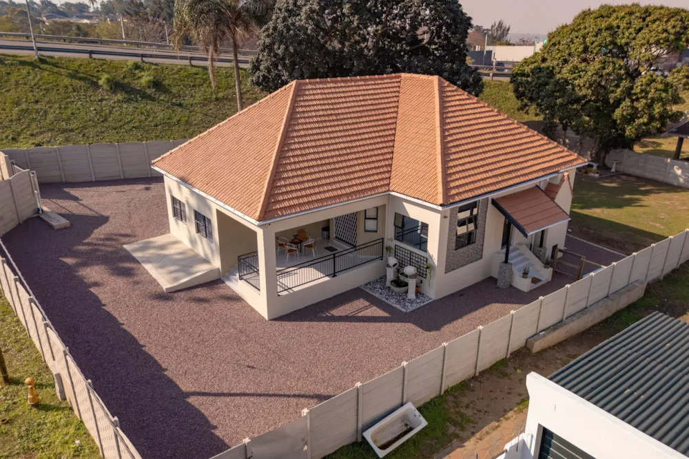 House for sale in Malvern, Queensburgh - 1WP1748438 House for sale in Malvern, Queensburgh - 1WP1748438