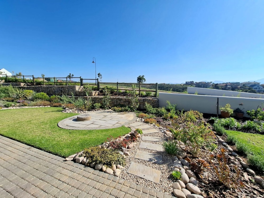 Cluster to rent in Renosterbos Estate - 1MB1747686 Cluster to rent in Renosterbos Estate - 1MB1747686