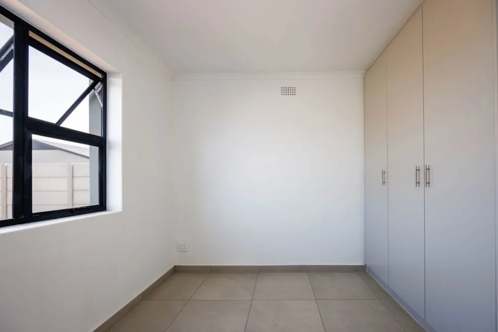 Semi-detached house for sale in Kranshoek - 1KG1748421 Semi-detached house for sale in Kranshoek - 1KG1748421