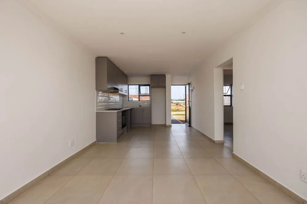 Semi-detached house for sale in Kranshoek - 1KG1748421 Semi-detached house for sale in Kranshoek - 1KG1748421