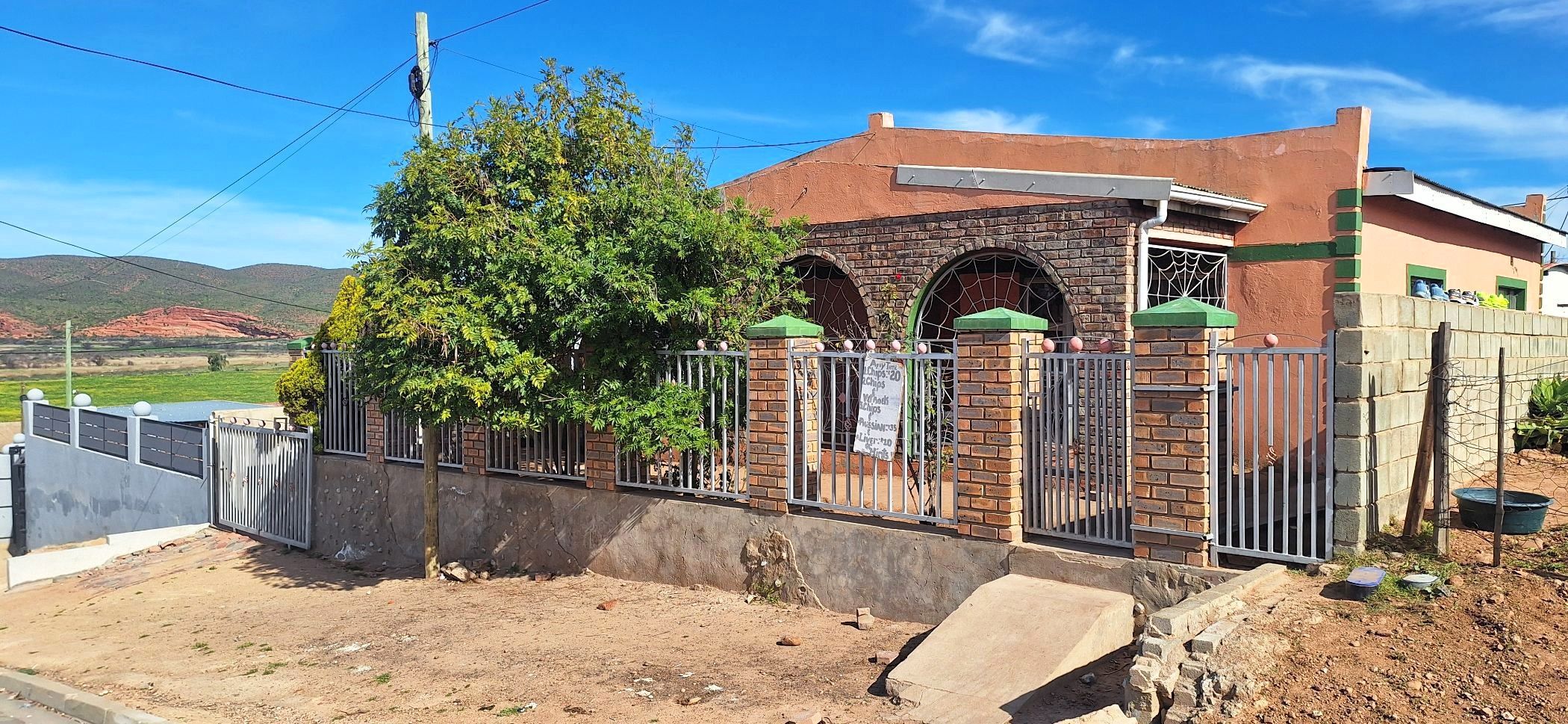 House for sale in Bongolethu, Oudtshoorn - 1OU1747755